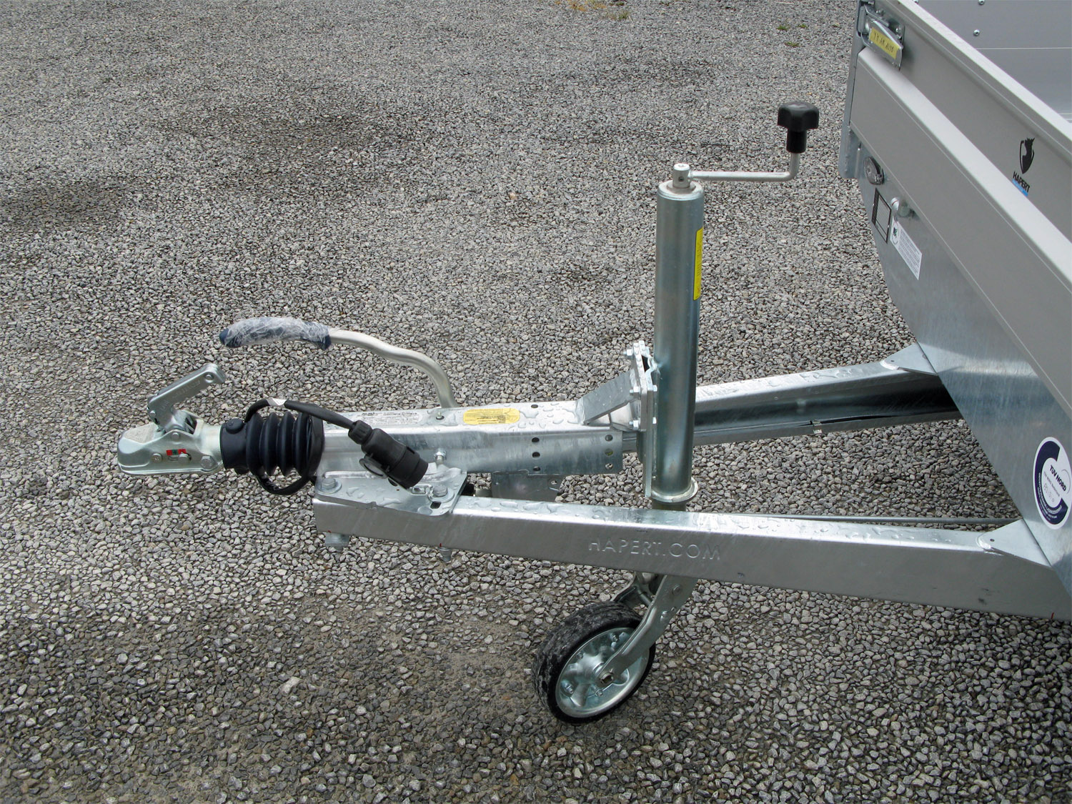 Hapert Azure H-1 – 1800 – 2800 x 1800 – niedriges Fahrwerk – 100 km/h