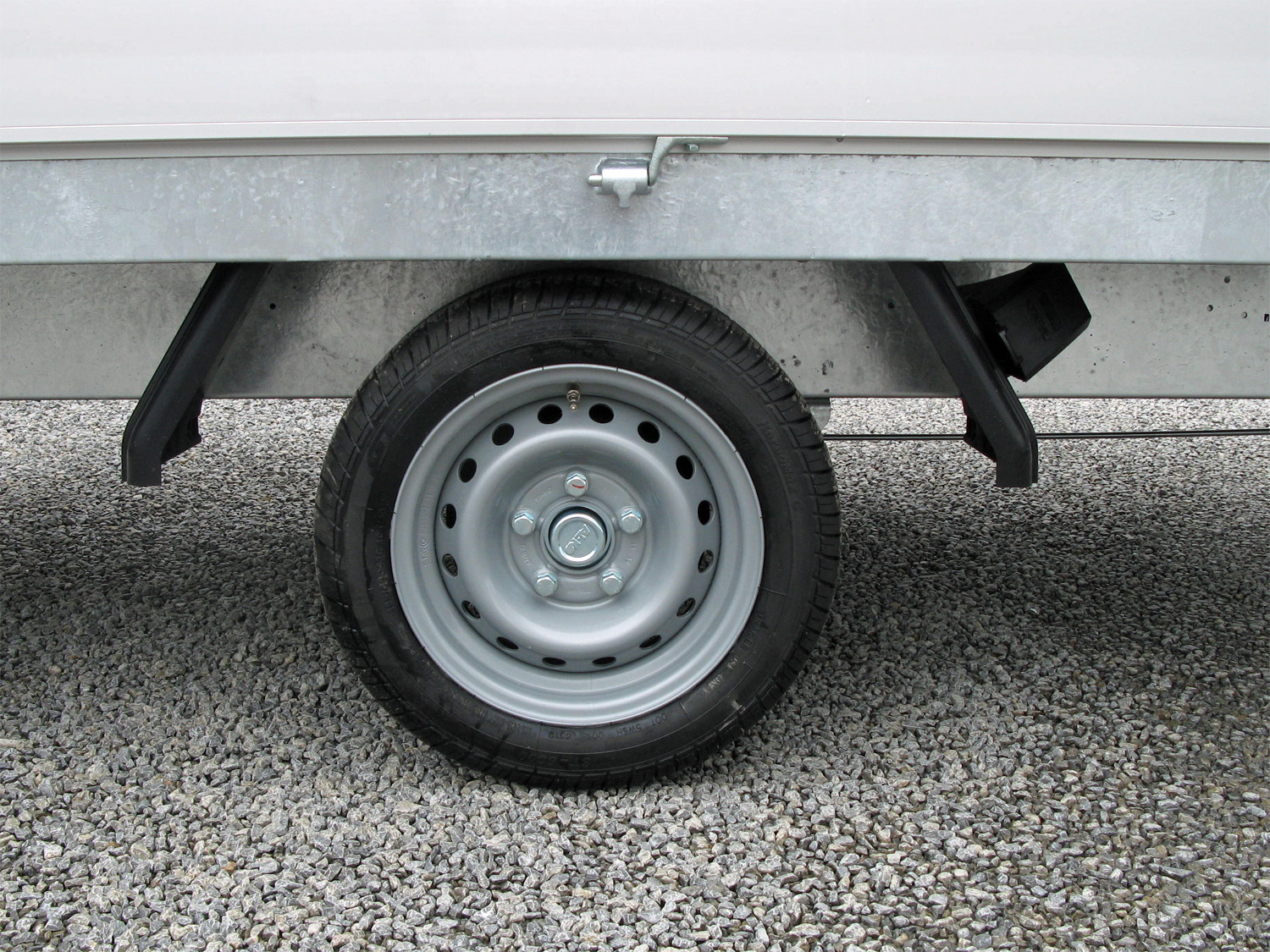 Hapert Azure H-1 – 1500 – 4050 x 1800 – niedriges Fahrwerk